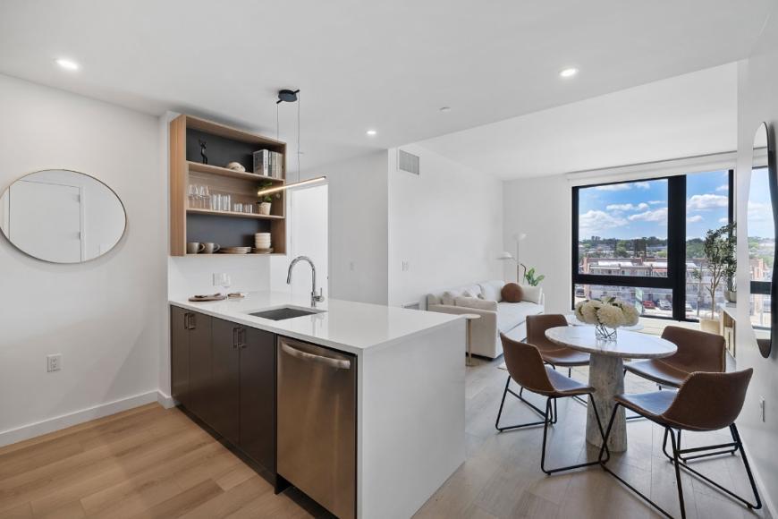 Primary Photo - 1 bedroom in Queens NY 11377