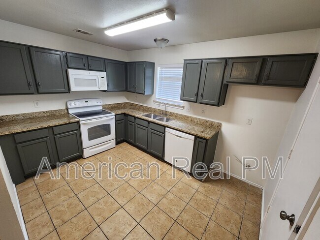 Foto del edificio - 2750 Sunset Strip Dr