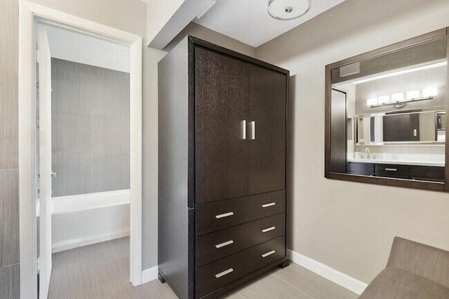 Foto del edificio - 13115 Belhaven Ct