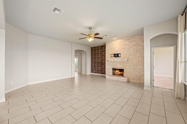 Building Photo - 3537 Hurricane Trl