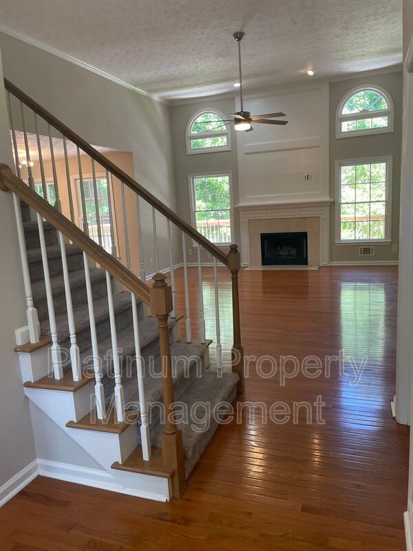 Foto del edificio - 120 Colonnade Ave SW