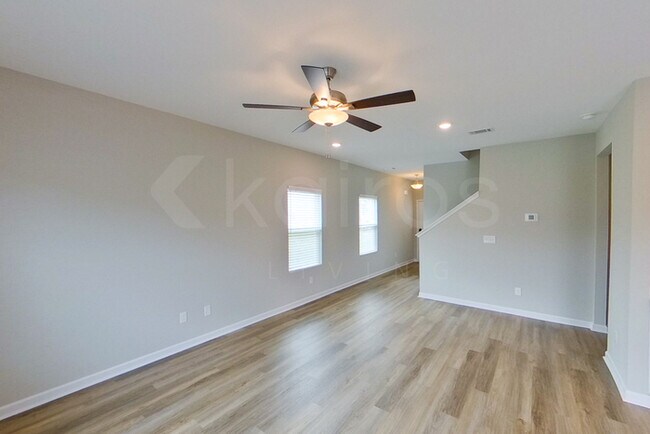 Building Photo - 496 Narrow Brg Ct