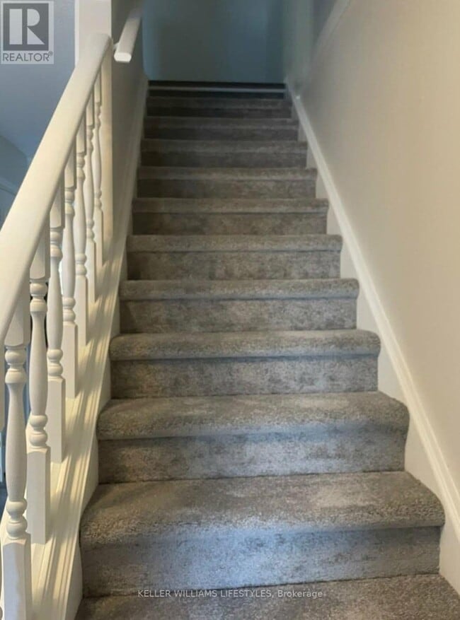 Photo du bâtiment - 70 Chapman Ct