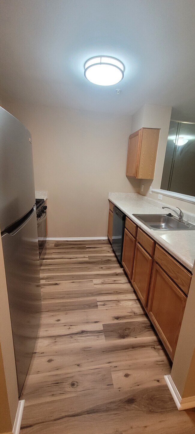 Building Photo - 13900 Farnsworth Ln