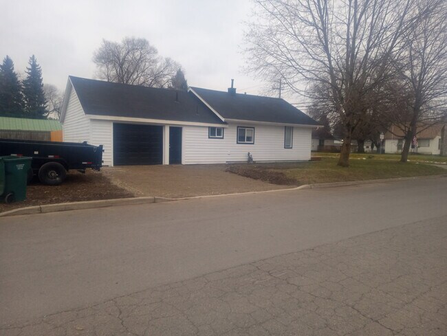 Foto del edificio - 1003 E Harrison Ave