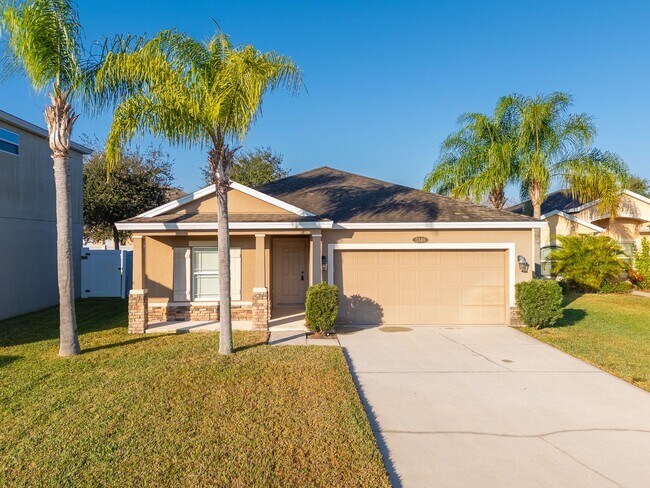 Foto del edificio - Beautiful 3-Bedroom Home for Rent in Port Orange Plantation