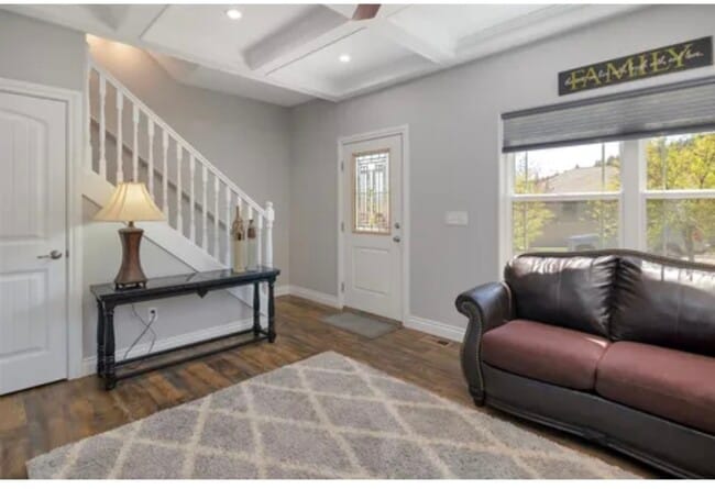 Building Photo - 3030 Saddle Dr