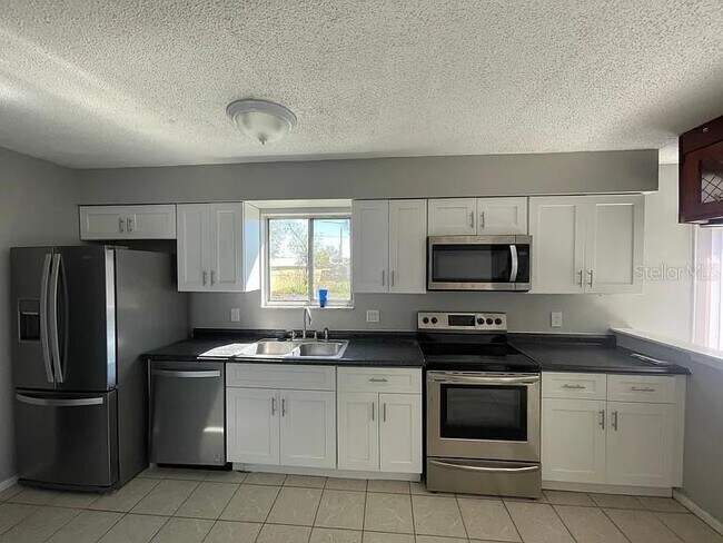 Foto del edificio - 3325 Caldwell St