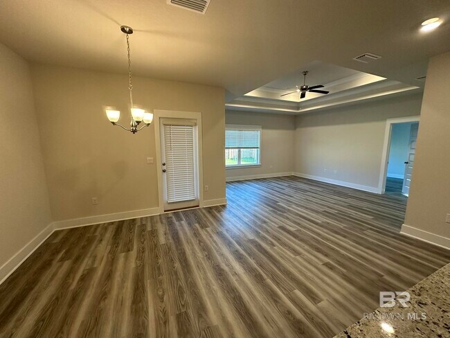 Building Photo - 219 Hudson Lp