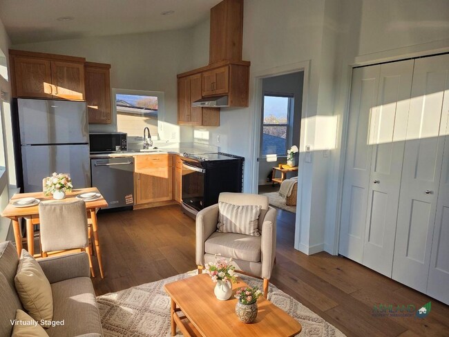 Foto del edificio - New Apartment in Central Ashland Location | Available Now!