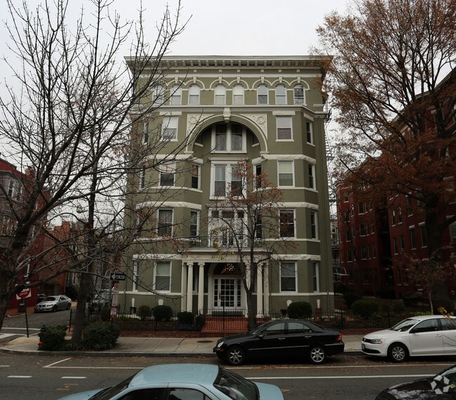 Building Photo - The Gladstone
