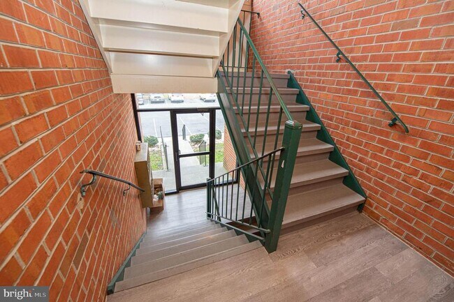 Foto del edificio - 807 College Ln
