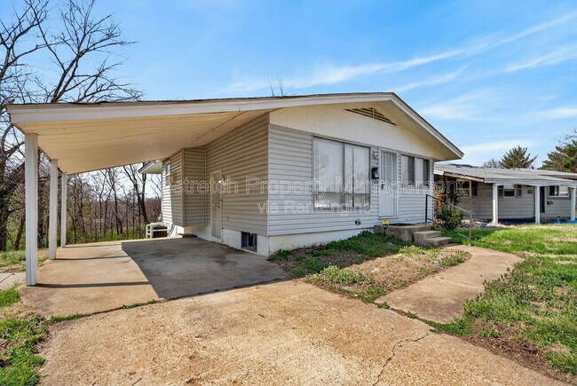 Foto del edificio - 10201 Gourock Dr