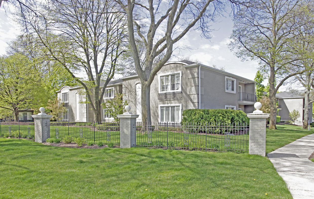 Building Photo - Woodward Place Condominium Homes