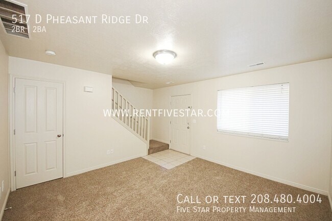 Foto del edificio - 517 Pheasant Ridge Dr