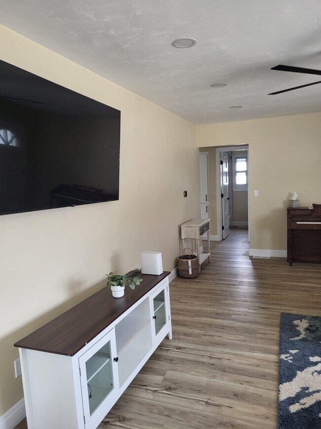 Foto del edificio - 3765 Elliott St