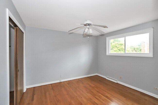 Foto del edificio - 4843 Elm St