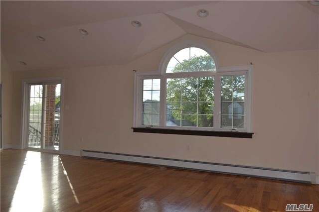 Building Photo - 140-35 248th St