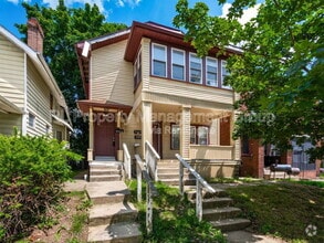 Building Photo - 1168 E Whittier St