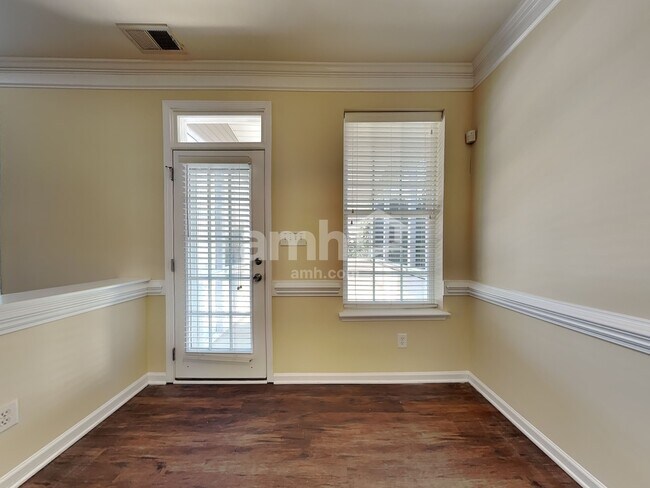 Foto del edificio - 3480 Lamuel Field Ln