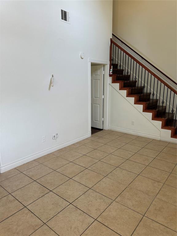 Foto del edificio - 6614 Dumble St