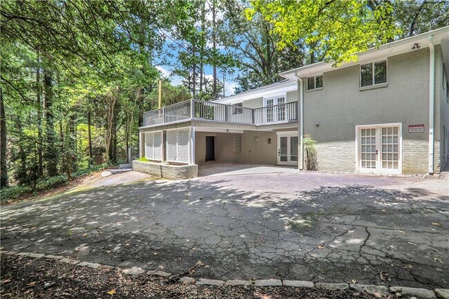 Foto del edificio - 2925 Arden Rd NW