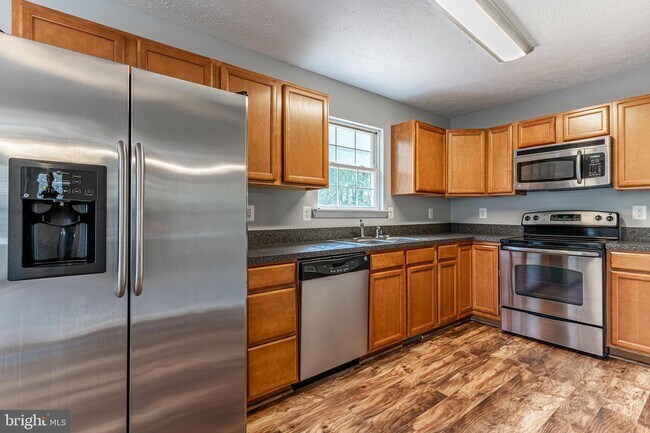 Building Photo - 27260 Bohle Rd