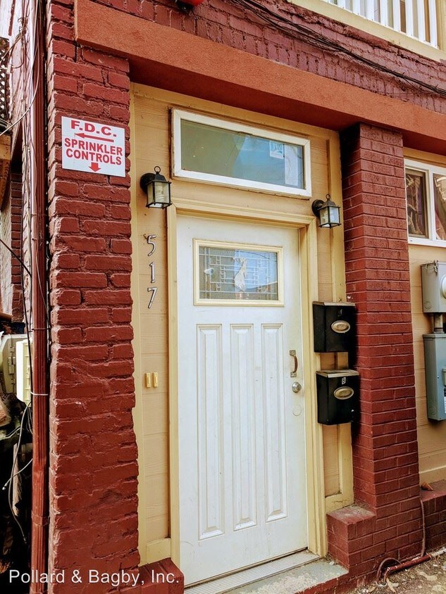 Primary Photo - 517 N Harrison St
