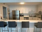 Foto principal - 19380 Collins Ave