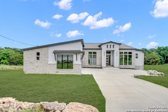 Building Photo - 6846 Spring Branch Rd