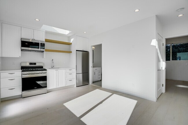 Foto del edificio - 10965 Braddock Dr