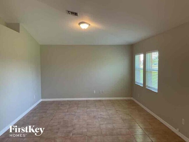 Foto del edificio - 210 NW 11th Terrace