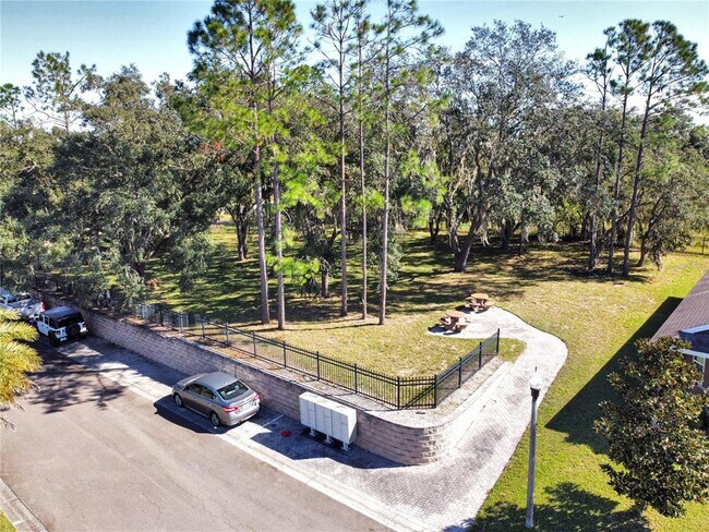 Building Photo - 2675 Sand Hill Point Cir