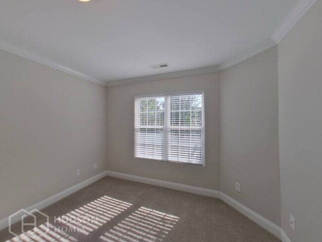 Building Photo - SELF TOUR NOW! - 21022 Burlington Way, Cor...