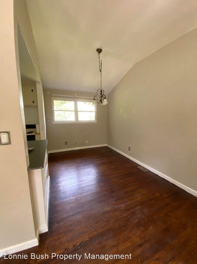 Building Photo - 3 br, 2.5 bath House - 1613 Tallwood Ct