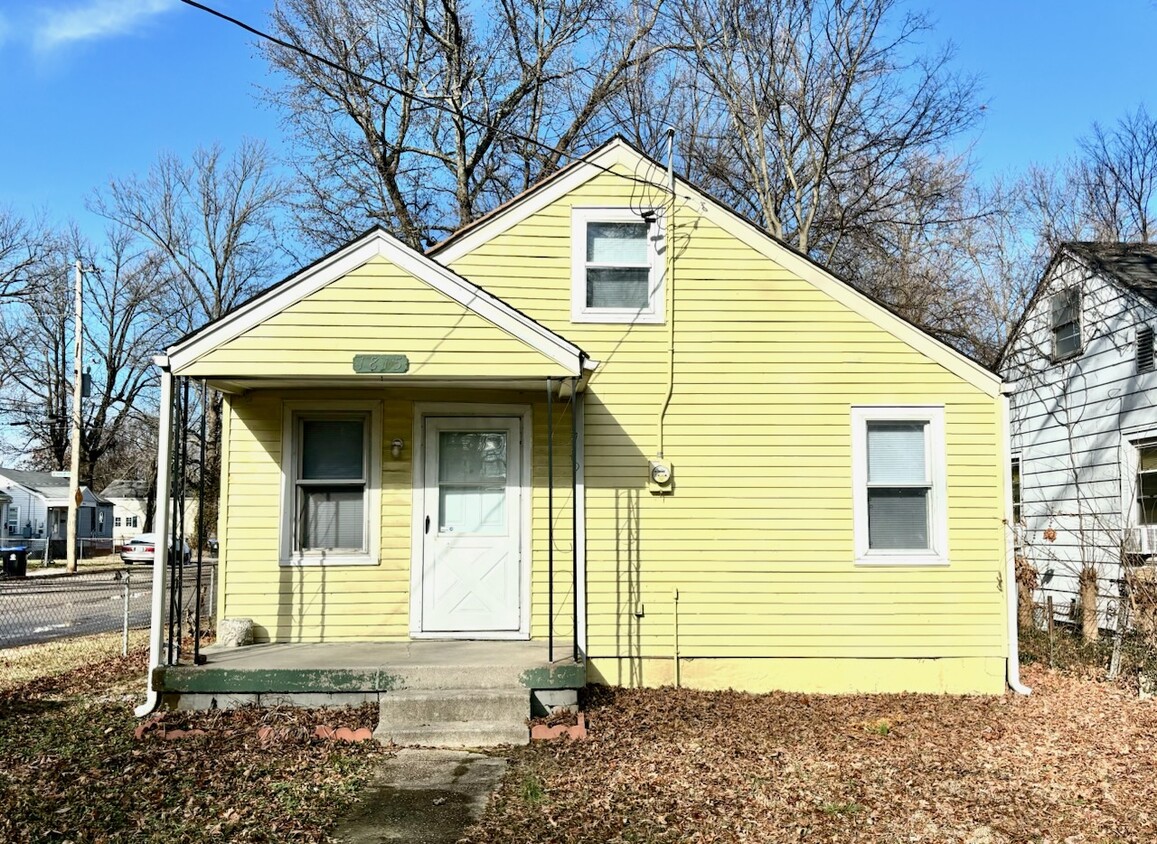Foto principal - 1815 Bicknell Ave