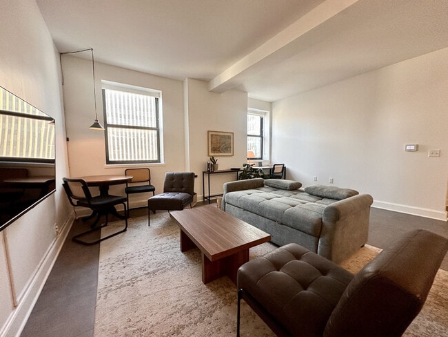 Foto del edificio - 758 N Broadway