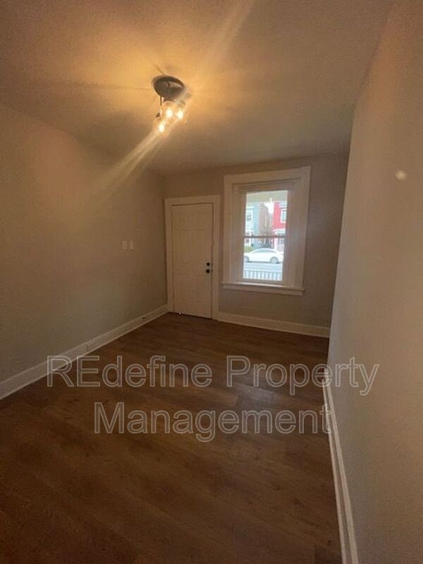 Foto del edificio - 613 N 32nd St