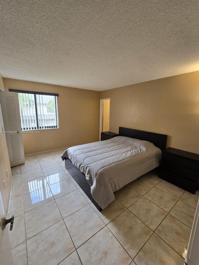 Foto del edificio - 10302 NW 9th St Cir