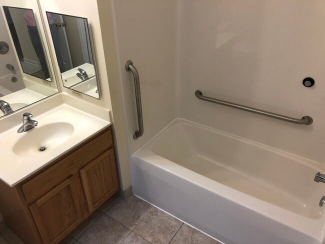 Building Photo - Waverly Gardens Senior Community (62+)