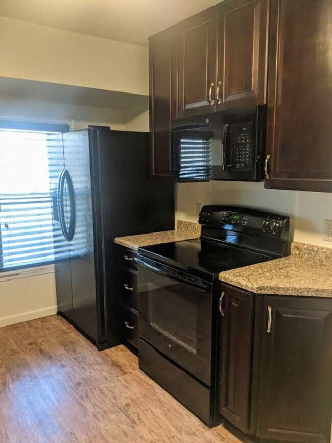Foto del edificio - 2 Weeks Rent Free – Spacious 3 Bed / 2 Bath Ogden Home with Finished Basement