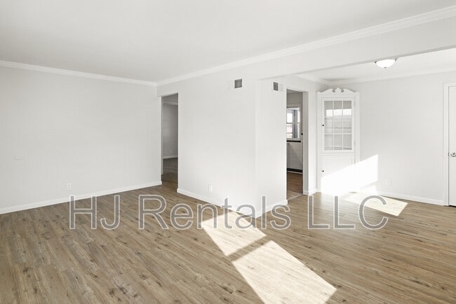 Foto del edificio - 9632 Cutler Dr