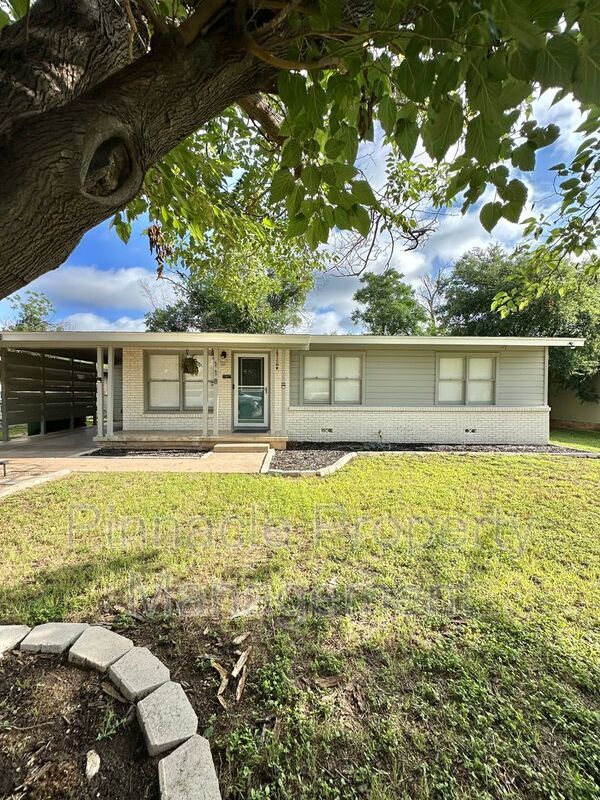 Foto principal - 118 Hobbs St