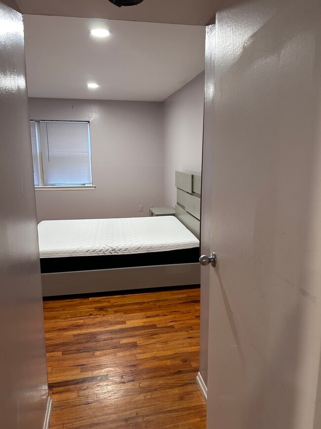 Bedroom - 57 Judson St