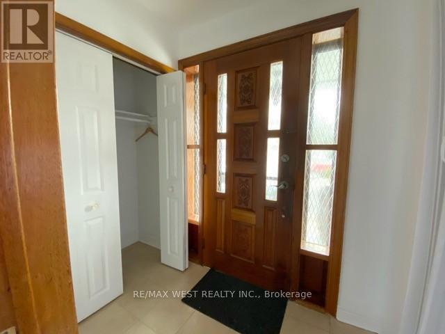 Primary Photo - 33 Starview Dr