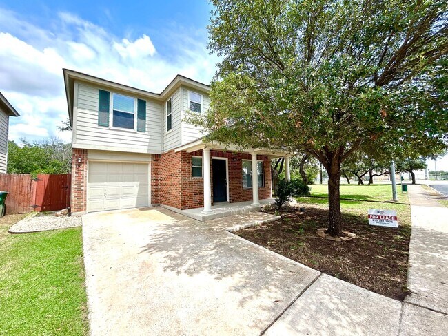 Foto del edificio - **APPLICATION RECEIVED** MUST SEE! Charmin...