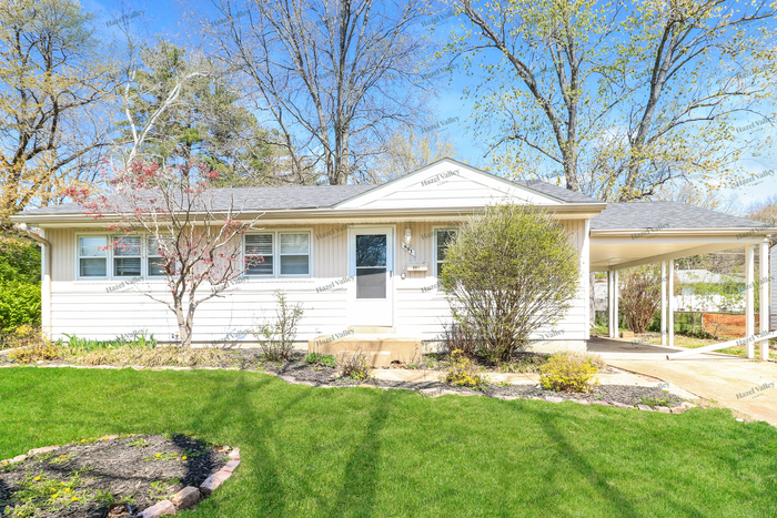 Primary Photo - 801 Hutton Pl