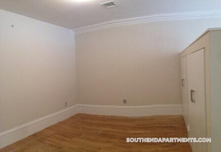 Foto del edificio - 658 Massachusetts Ave