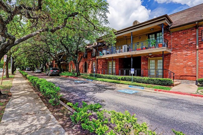Foto del edificio - 11550 Chimney Rock Rd