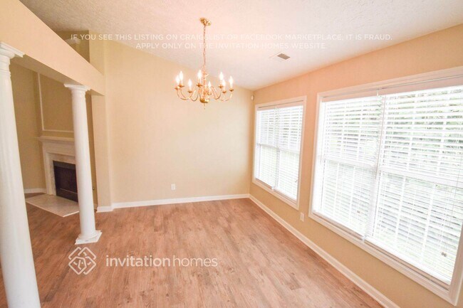 Foto del edificio - 5005 Edisto Ln